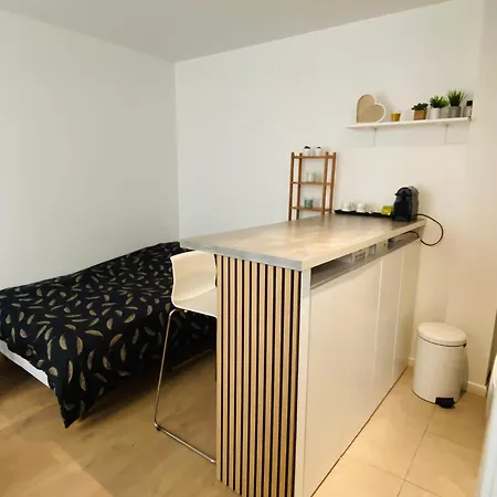 Апартаменты Entier Aux Abbesses - Montmartre - Flat In Montmartre
