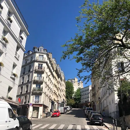 Entier Aux Abbesses - Montmartre - Flat In Montmartre Апартаменты *